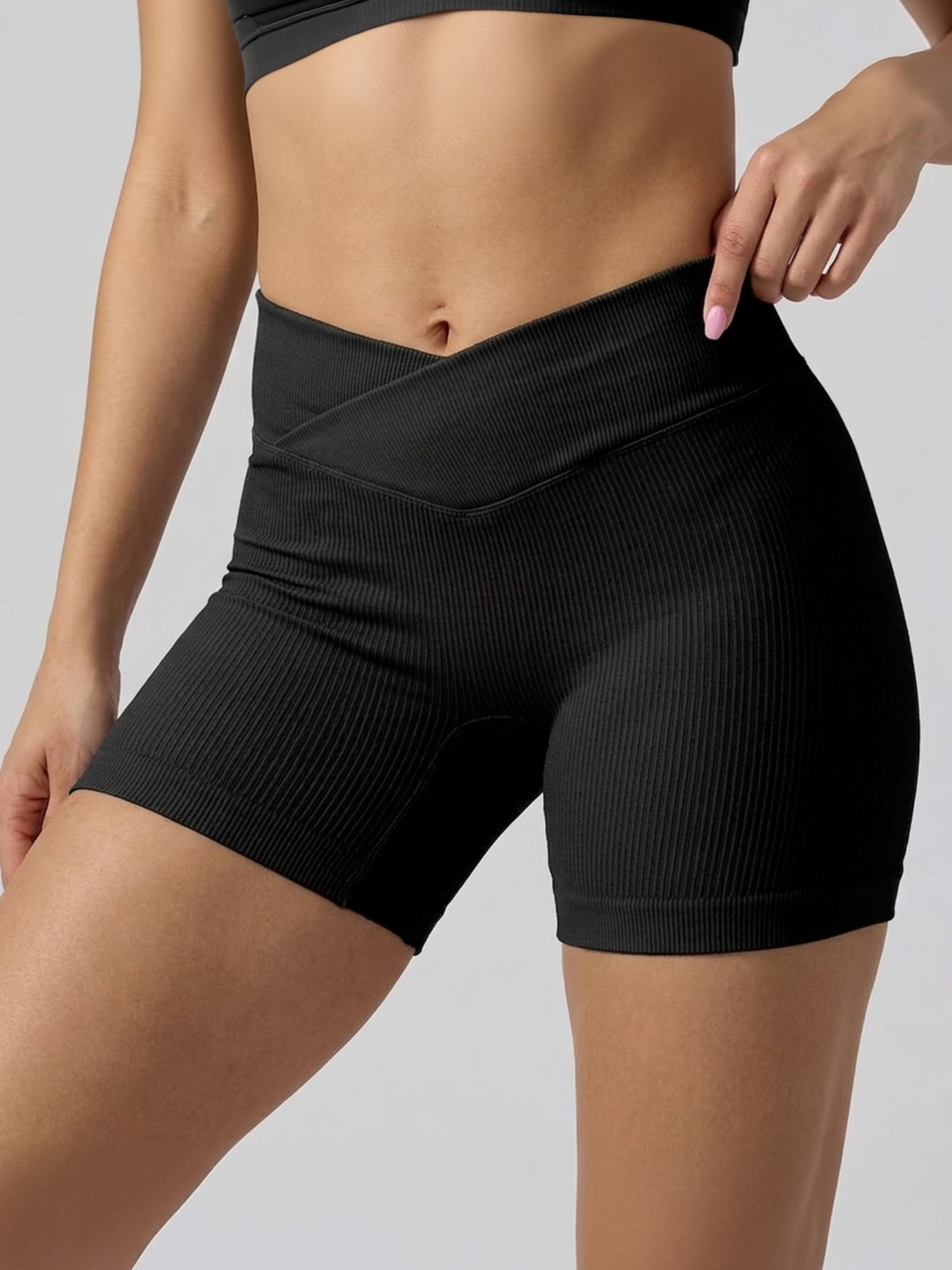 Ribbed Crossover V-Shaped Shorts - Black