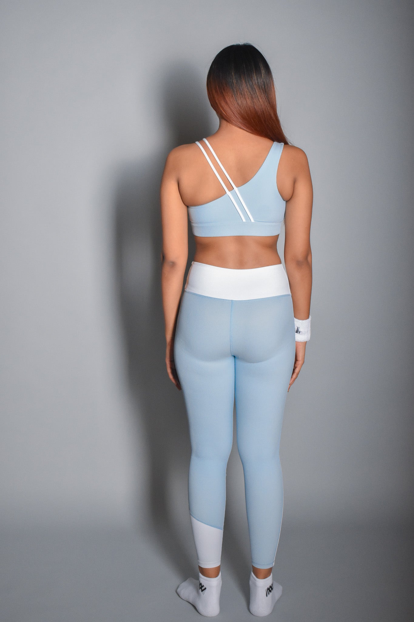 Set (Leggings + Sports Bra) - Frost